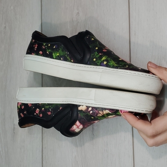 Givenchy Women Floral Skip On Slide Sneakers Made in Italy shoes sz 36/5.5 - Picture 8 of 16
